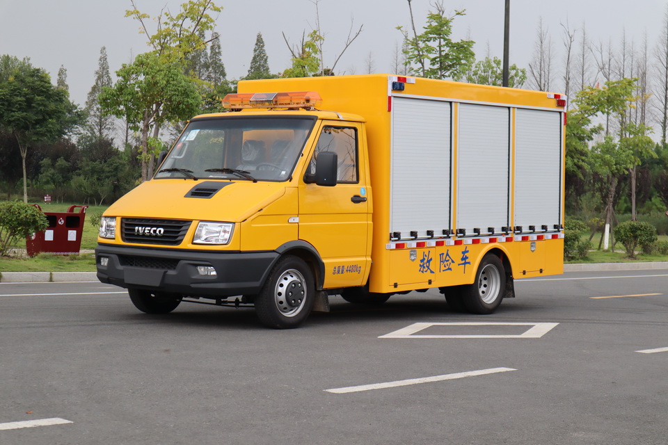 依維柯工程防汛排澇車(chē)